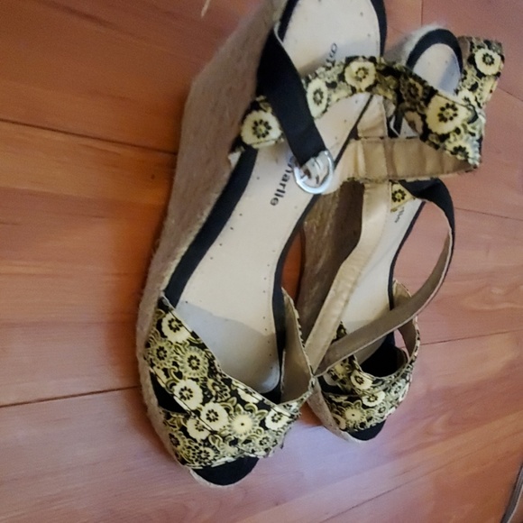 Cork Wedges - Picture 2 of 3